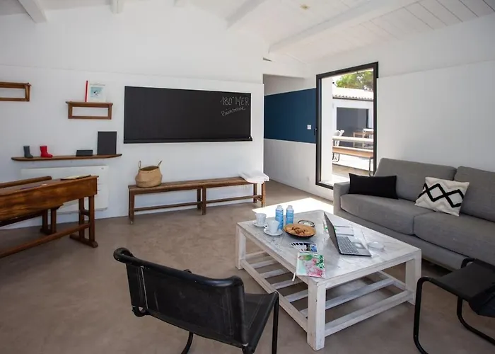 180 La Rochelle Ile De Re L'Houmeau